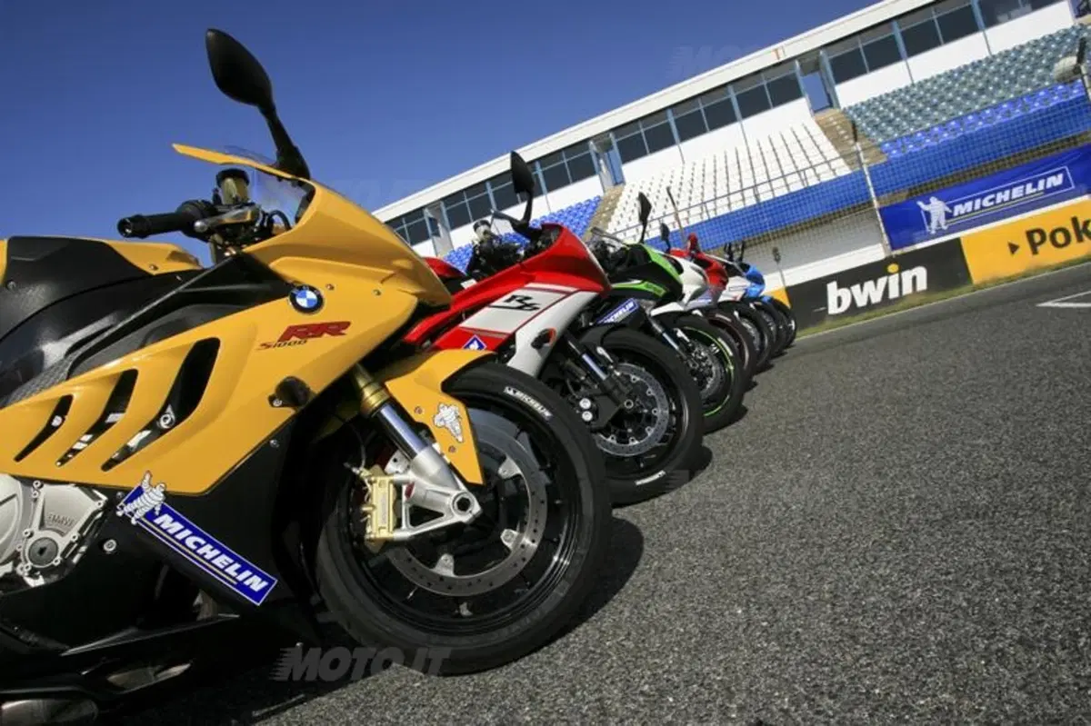 Test pneumatici. Michelin Power Cup (25)
