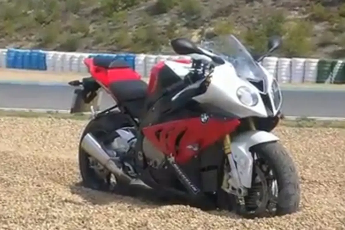 Test pneumatici. Michelin Power Cup (35)