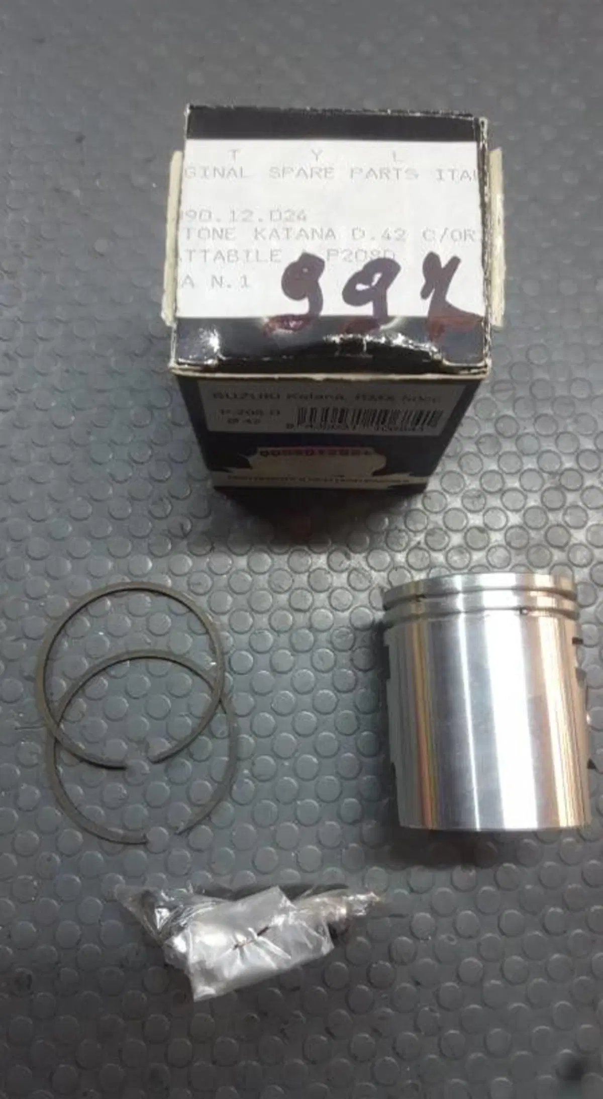 PISTONE BARIKIT DIAM. 42 SUZUKI KATANA 50 CC Styl