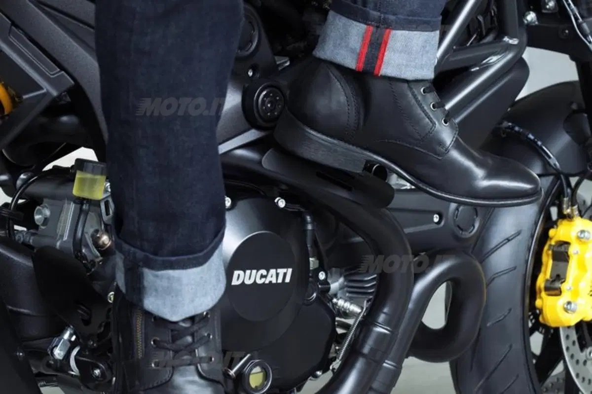 A Roma Fiorello e Asia Argento presentano la Ducati Monster Diesel (22)