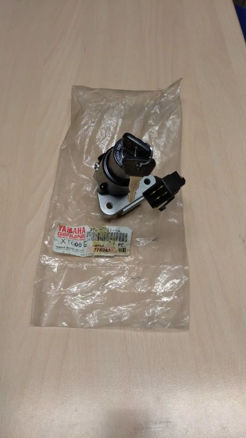 BLOCCHETTO CON CHIAVE YAMAHA XT600E/TT600E