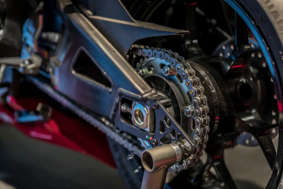 Nuova Honda CBR 1000RR-R Fireblade SP a EICMA 2019: dati, foto e video (14)