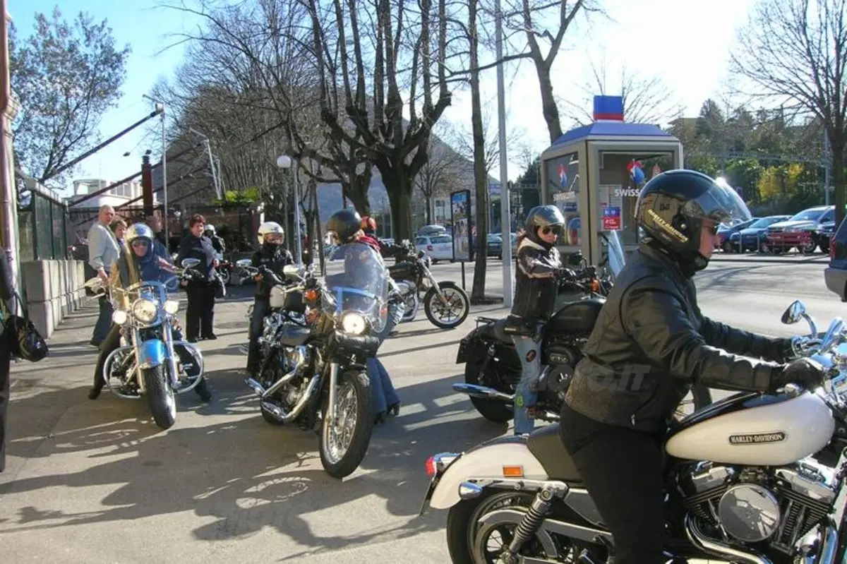 Harley-Davidson Spring Break. Come on Ladies! (19)