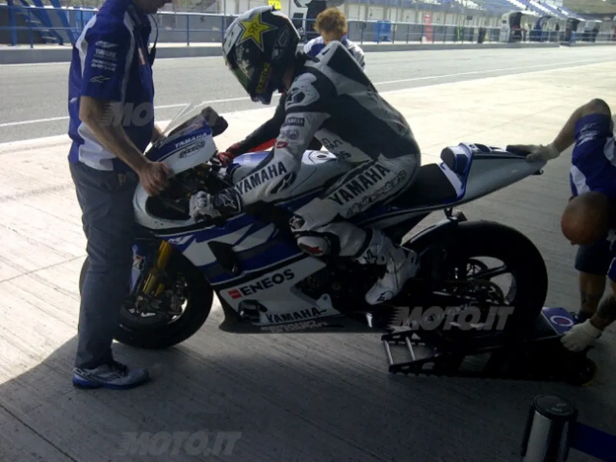 Rossi: "Perdo tempo da tutte le parti" (5)