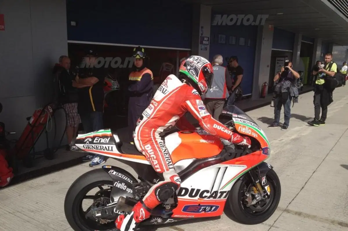 Rossi: "Perdo tempo da tutte le parti" (7)