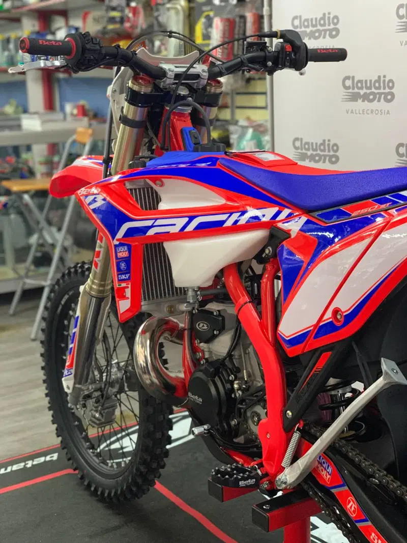 Betamotor RR 250 2T Enduro Racing (2020) (2)