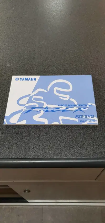 USO E MANUTENZIONE MANUALE YAMAHA FAZER 4S828199H0