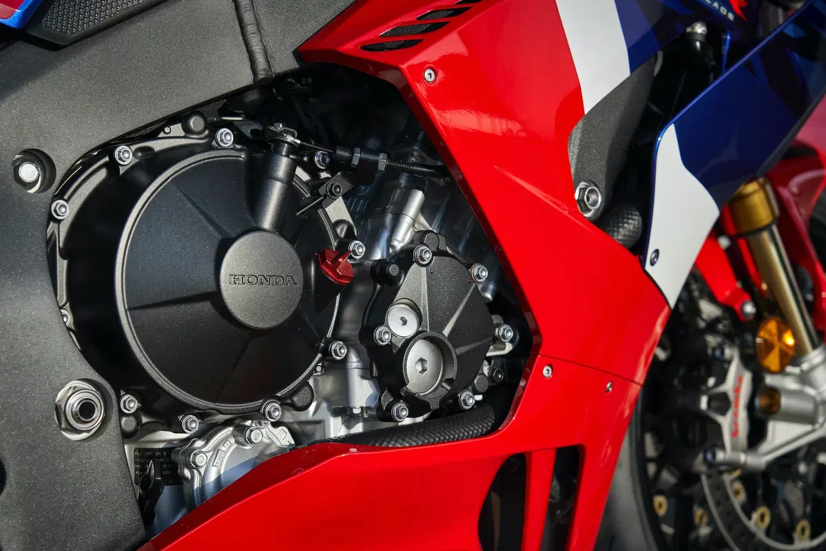 Honda CBR 1000RR R Fireblade SP. Il motore