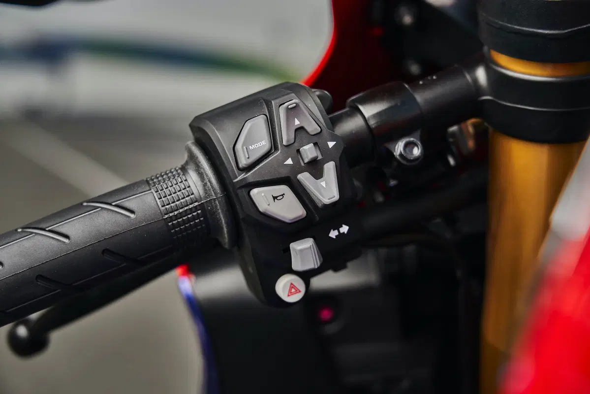 Honda CBR 1000RR R Fireblade SP. Gestione elettronica (4)