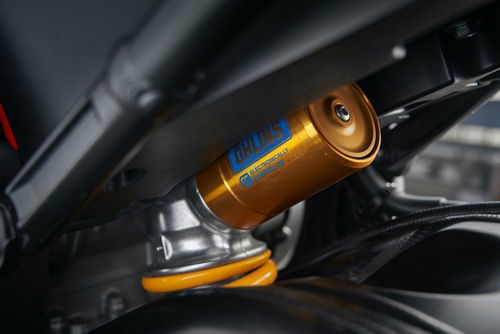 Il monoammortizzatore Ohlins TTX 36 della Fireblade SP