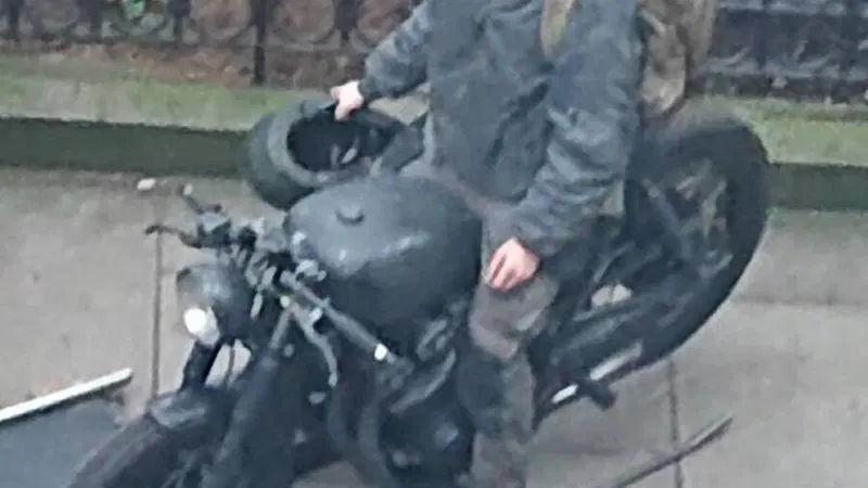 Chi ci aiuta a scoprire la nuova moto di Batman?