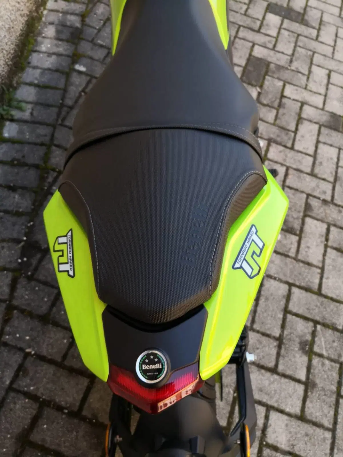 Benelli Tornado Naked T 125 (2017 - 20) (4)