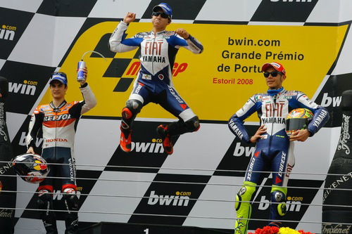 Estoril 2008. Sulla sua pista, Lorenzo vince alla terza gara in MotoGP 