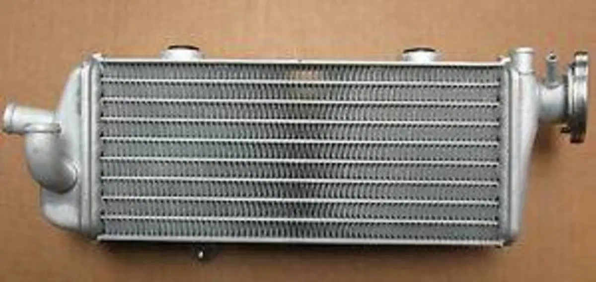 RADIATORE KTM 54835008600