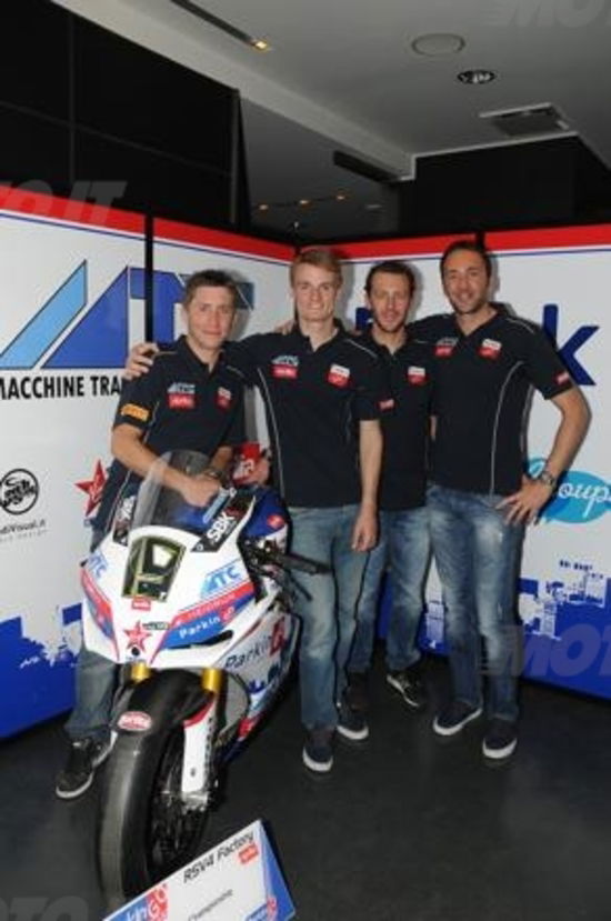 Superbike. Presentato a Milano il ParkinGO Team MTC Racing