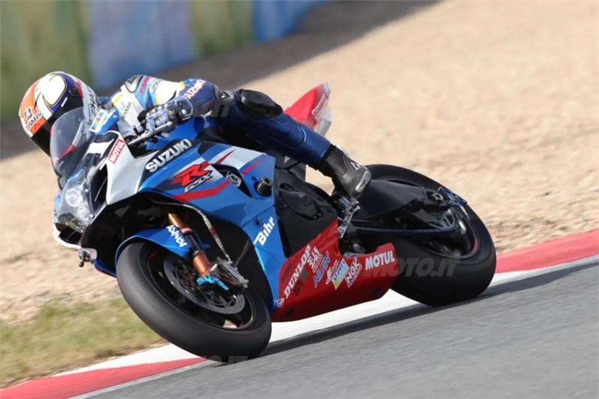 Suzuki Sert “roda” la nuova GSX-R1000 (5)