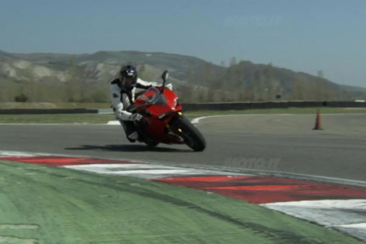 Nico Cereghini torna a correre nel CIV con la Ducati Panigale! (7)