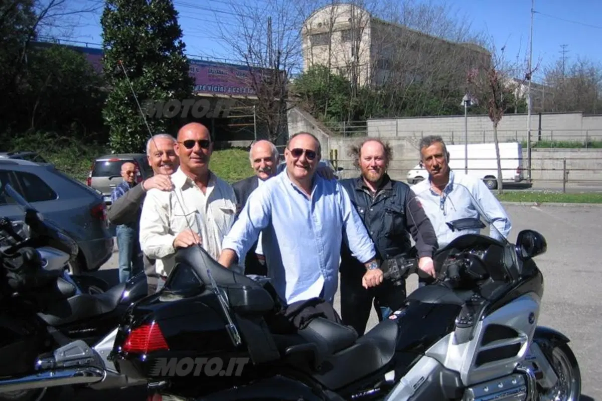 Gerry Scotti ha ritirato la sua nuova Honda Goldwing da Macchion (6)
