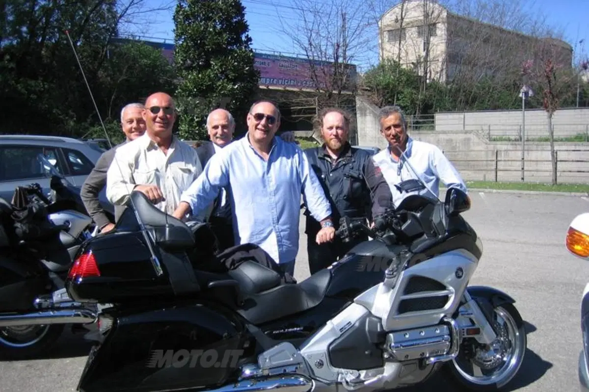 Gerry Scotti ha ritirato la sua nuova Honda Goldwing da Macchion (7)
