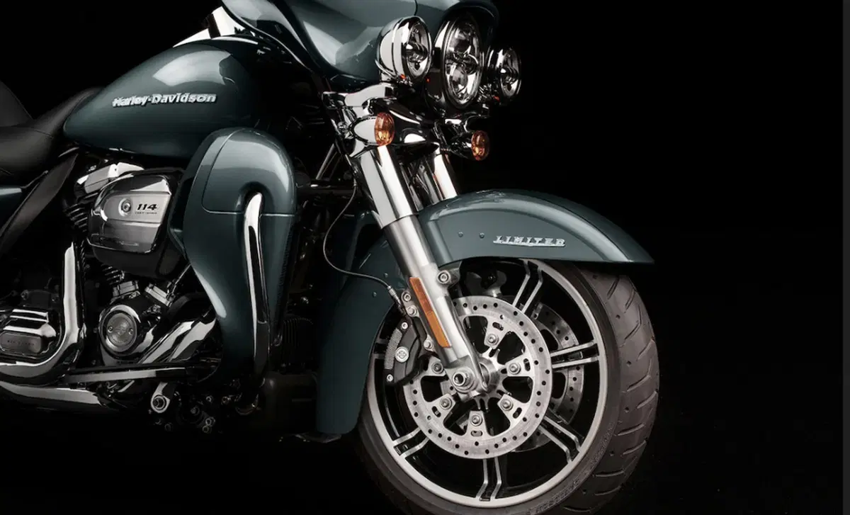 Harley-Davidson Touring 114 Electra Glide Ultra Limited (2020) - FLHTK (3)