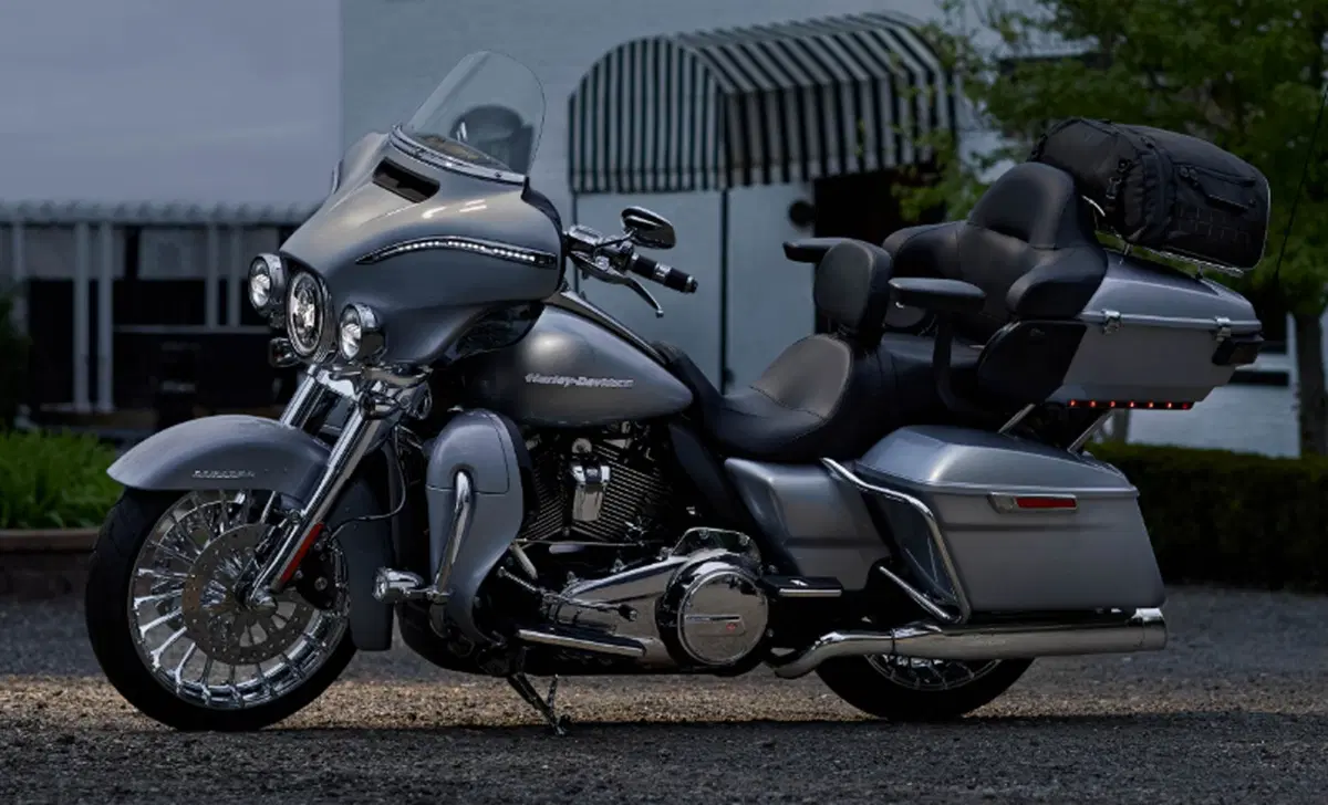 Harley-Davidson Touring 114 Electra Glide Ultra Limited (2020) - FLHTK (4)