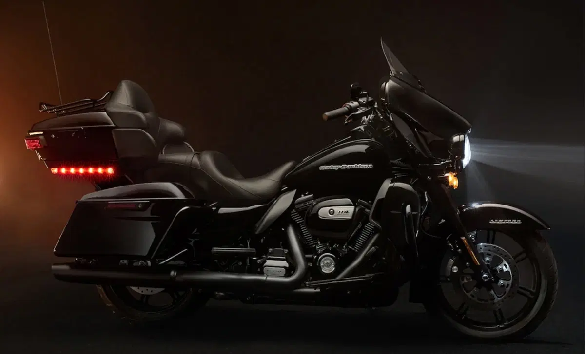 Harley-Davidson Touring 114 Electra Glide Ultra Limited (2020) - FLHTK (8)