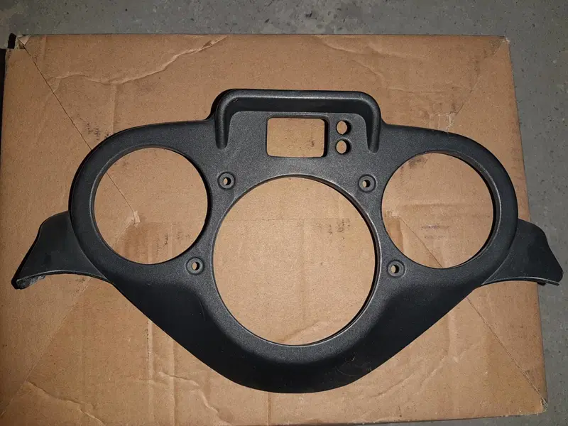 Coperchio tachimetro Aprilia Scarabeo (2)