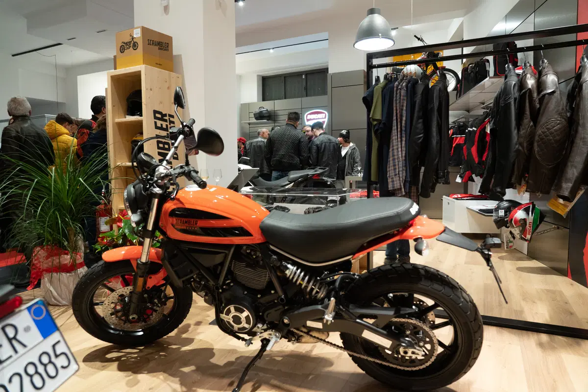 Ducati inaugura un nuovo Store a Catania (13)