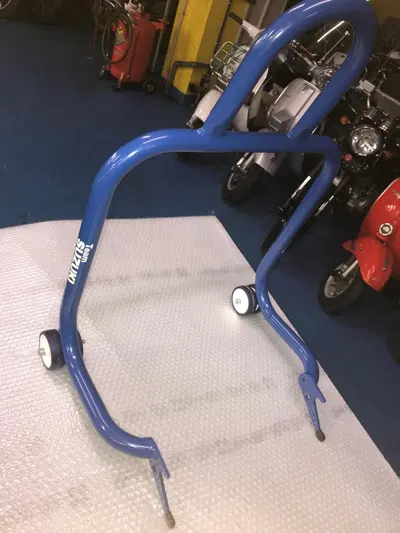 CAVALLETTO POSTERIORE BLU ORIGINALE SUZUKI