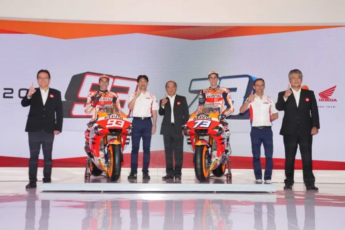 MotoGP. Il debutto ufficiale del team Honda 2020 e dei fratelli Marquez (8)