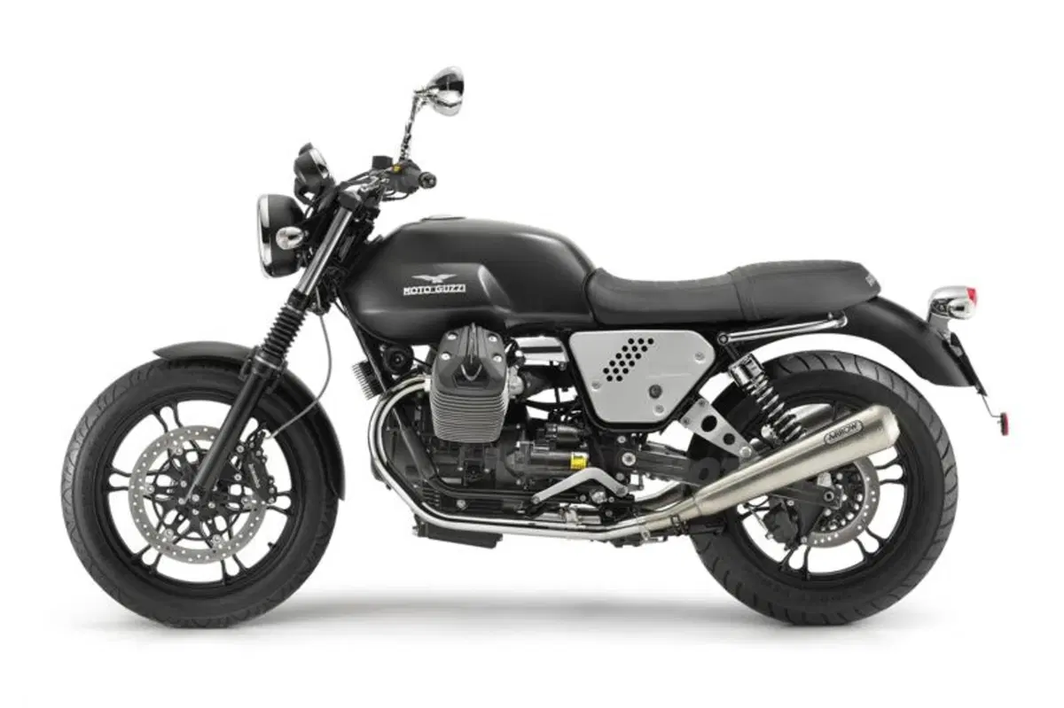 Moto Guzzi V7 2012  (28)