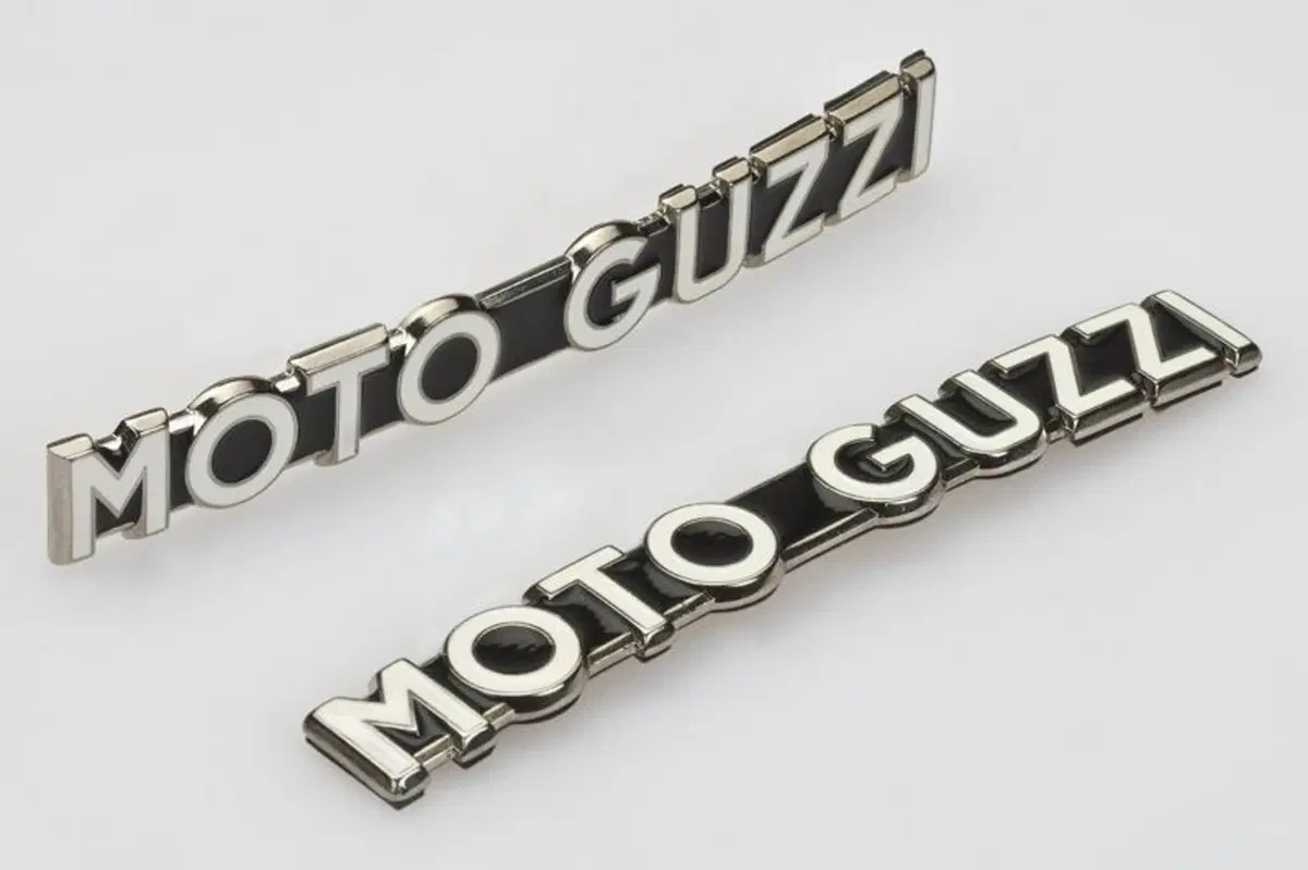Moto Guzzi V7 2012  (48)