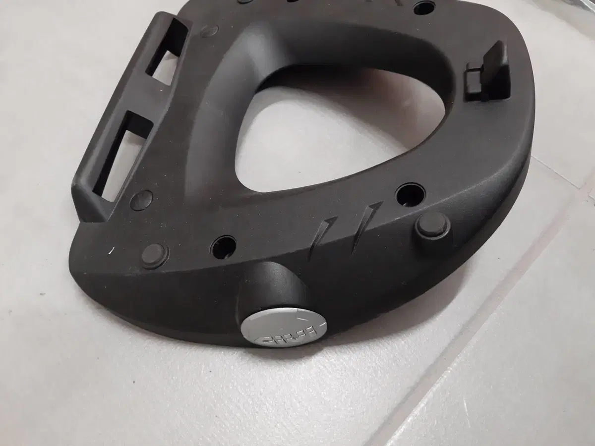 Piastre Bauletto Givi monolock (3)
