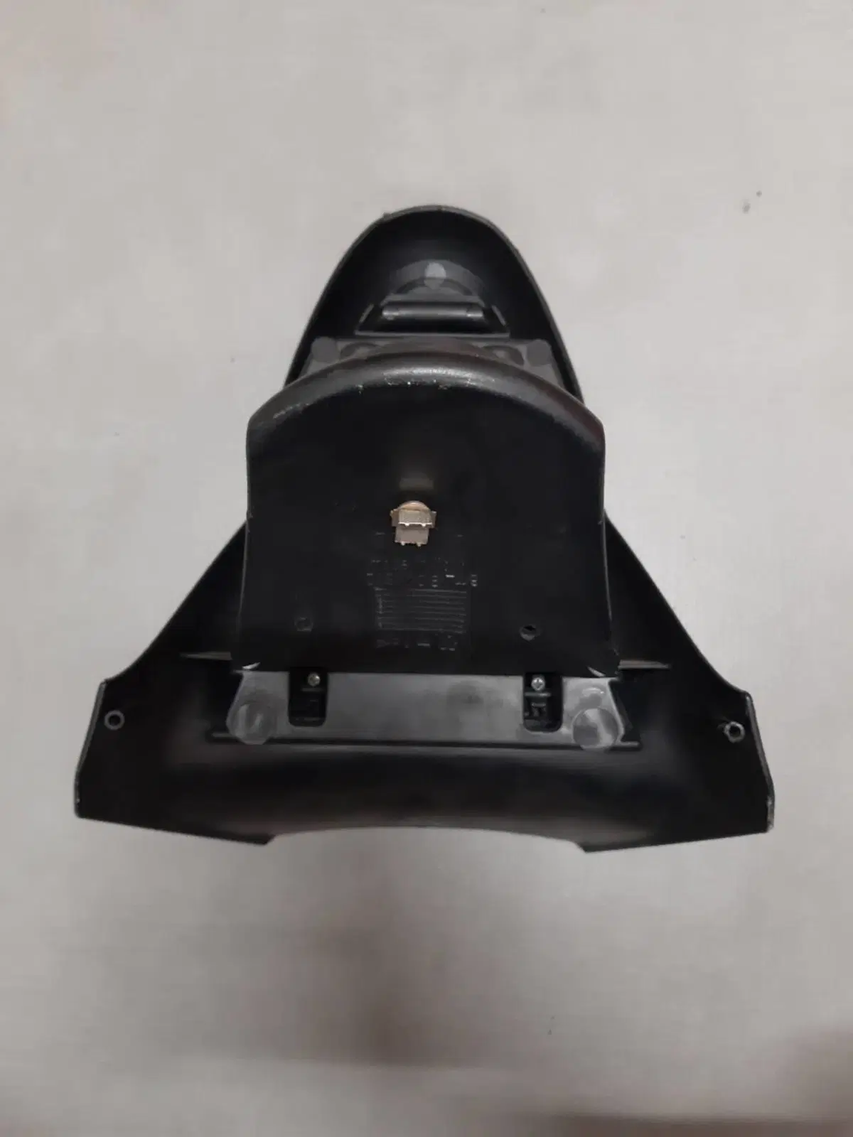 Cofano portaoggetti Aprilia Sr 50 (3)