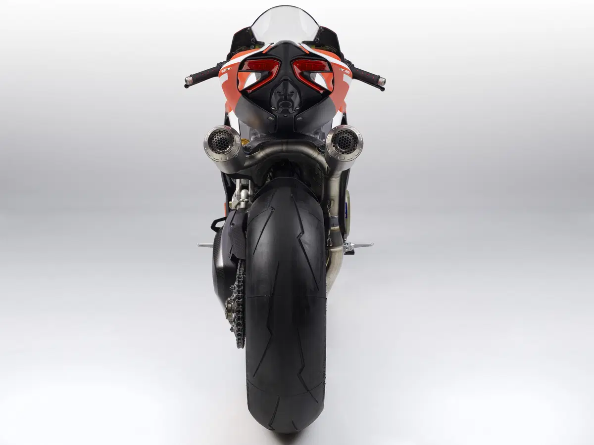 Ducati Superleggera: dietro le quinte (16)