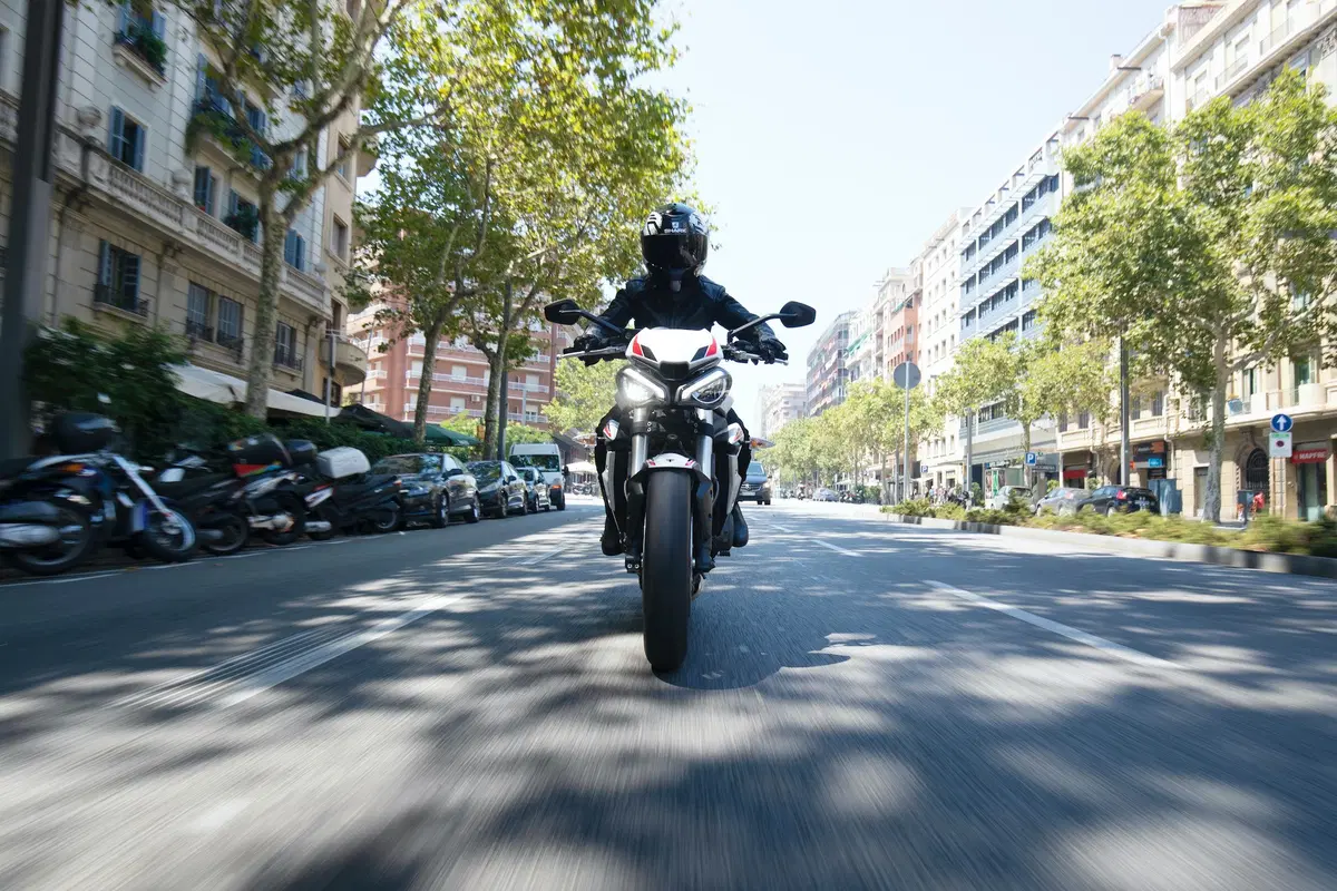Nuova Triumph Street Triple S 2020 (12)