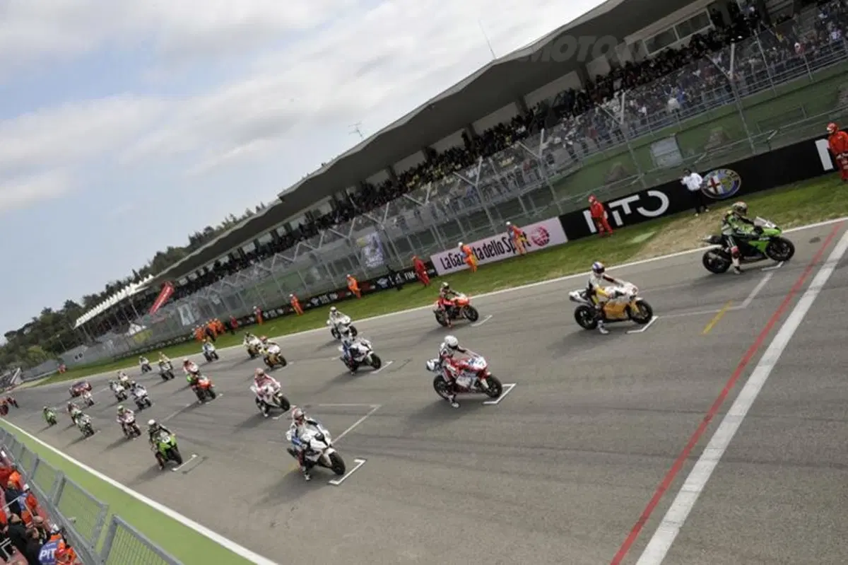 Superbike. Il back stage di Imola (15)