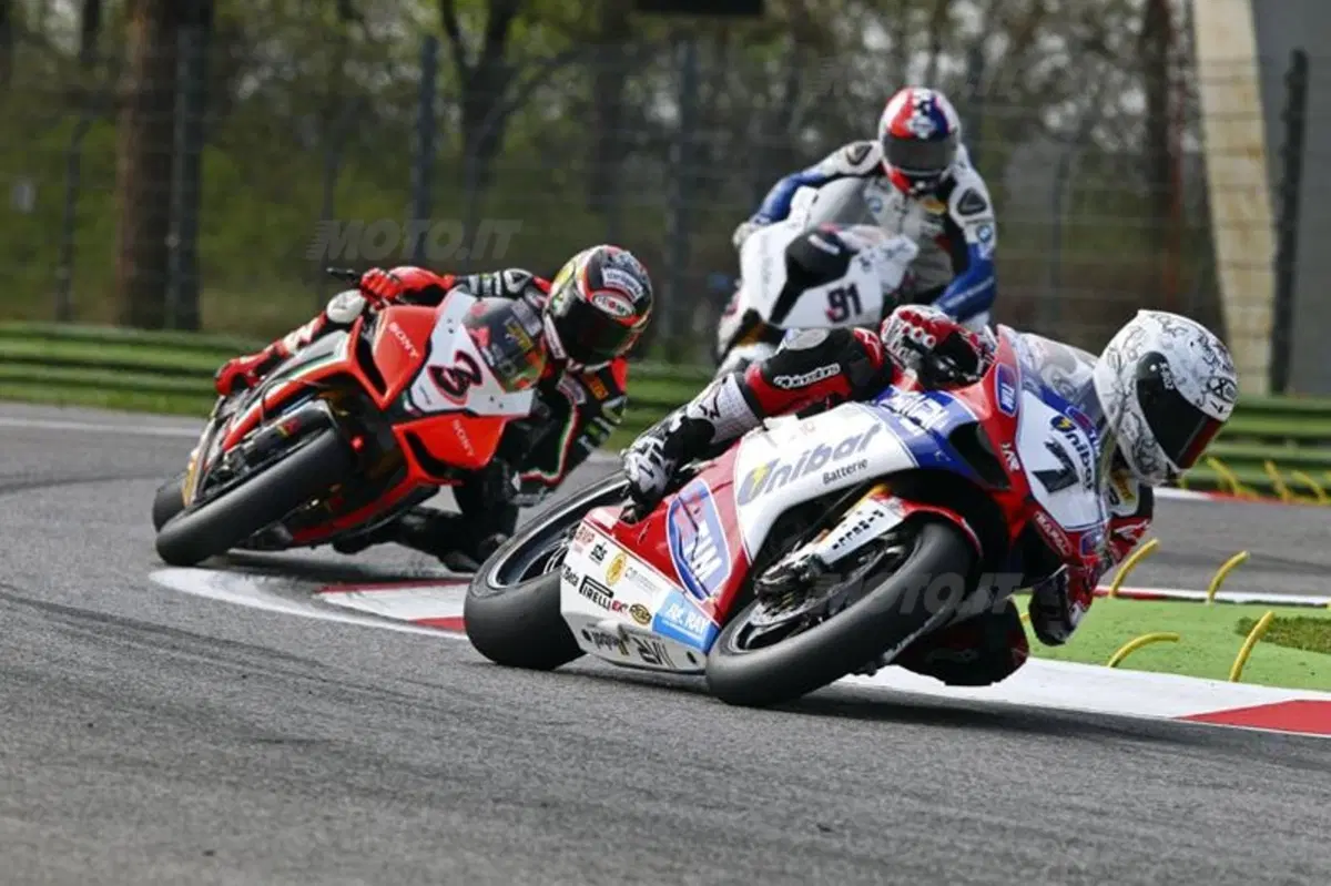 Superbike. Il back stage di Imola (22)