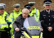 Boris Johnson: nel 2035 in UK solo auto (e moto) elettriche