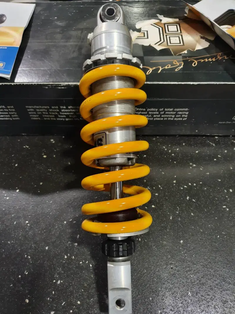 Mono OHLINS Z750 Öhlins