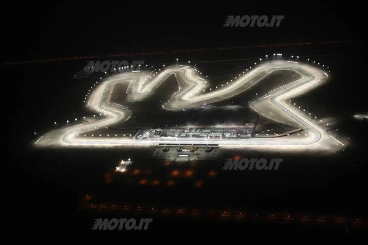 Stoner è il più veloce nelle prove libere in Qatar
