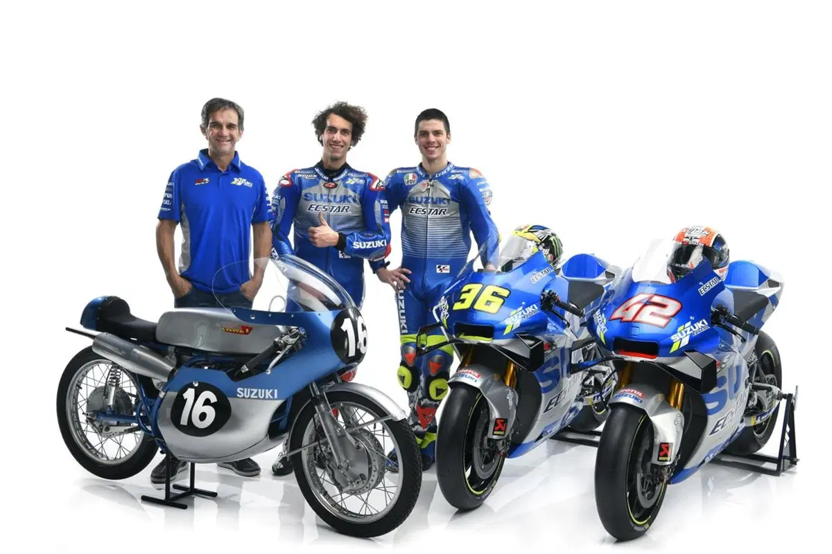 MotoGP. Presentato a Sepang il team Suzuki 2020 (13)
