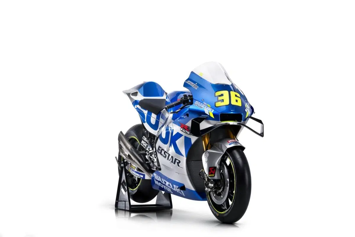 MotoGP. Presentato a Sepang il team Suzuki 2020 (11)