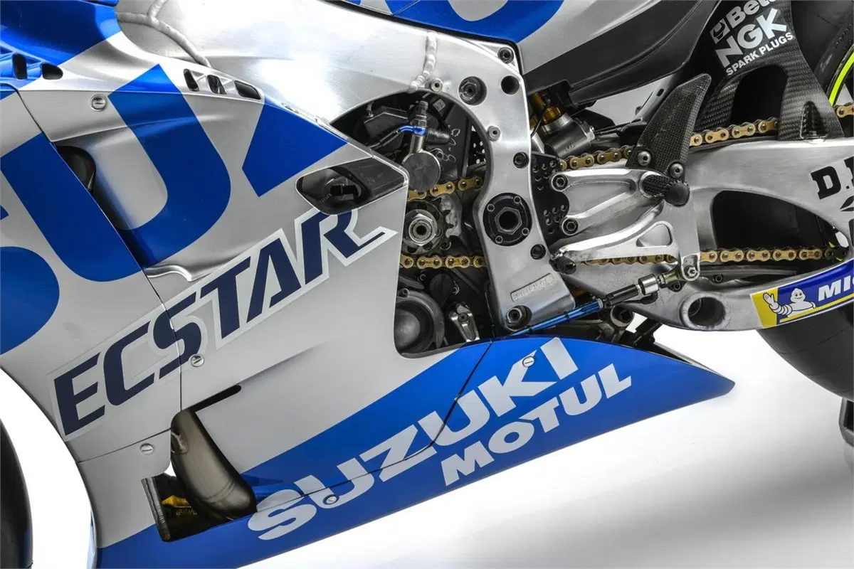 MotoGP. Presentato a Sepang il team Suzuki 2020 (20)