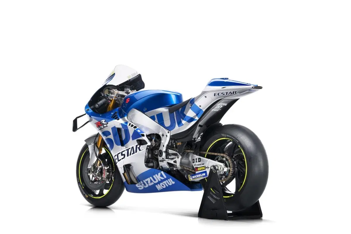 MotoGP. Presentato a Sepang il team Suzuki 2020 (22)
