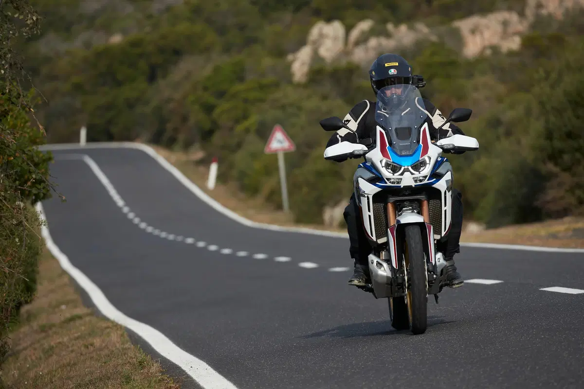 Honda Africa Twin CRF1100L Adventure Sports: TEST, anteprima VIDEO (2)