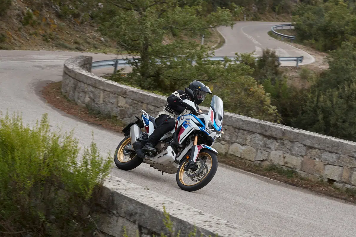 Honda Africa Twin CRF1100L Adventure Sports: TEST, anteprima VIDEO (6)