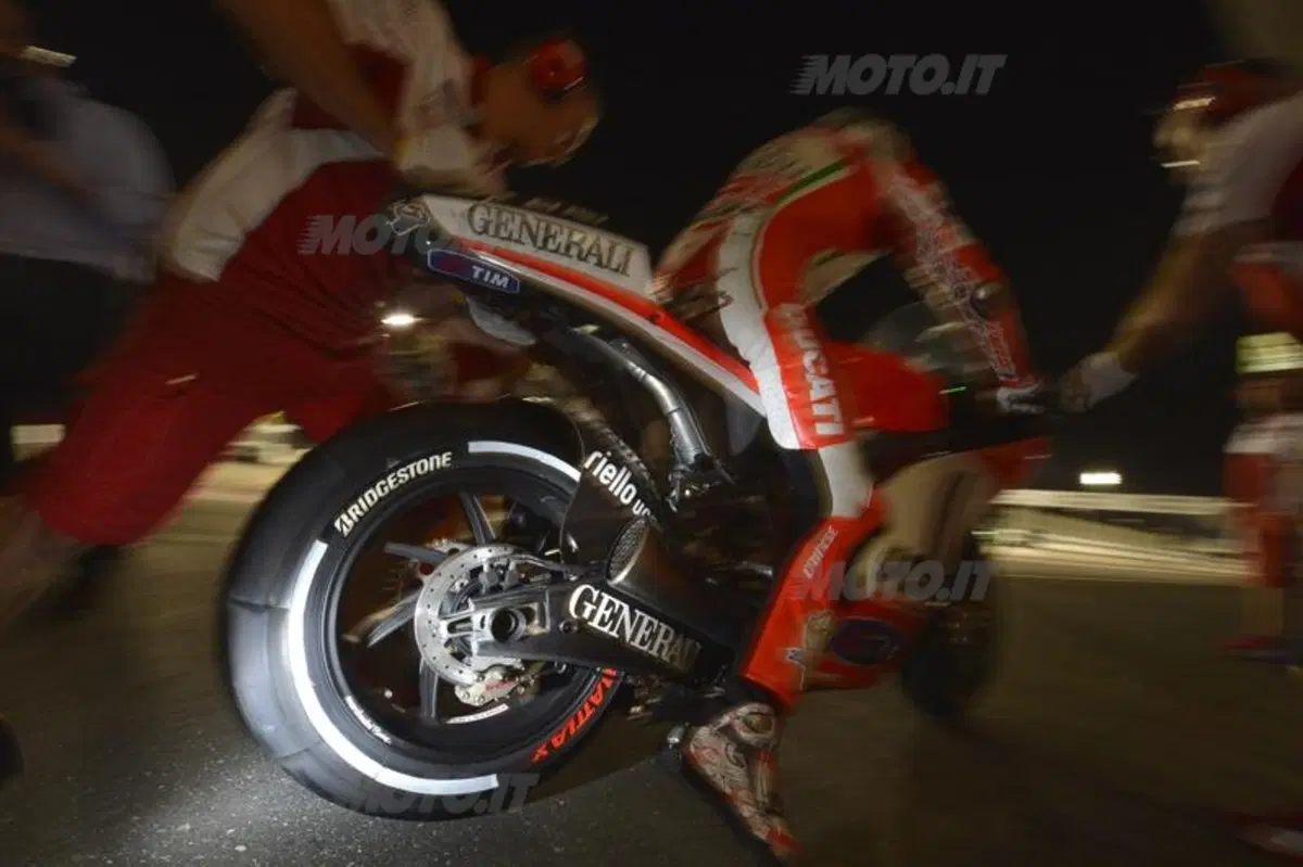 Stoner è il più veloce nelle prove libere in Qatar (43)