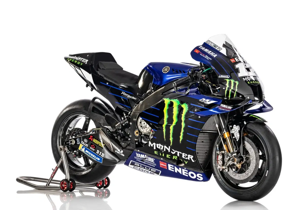 Rossi (24)