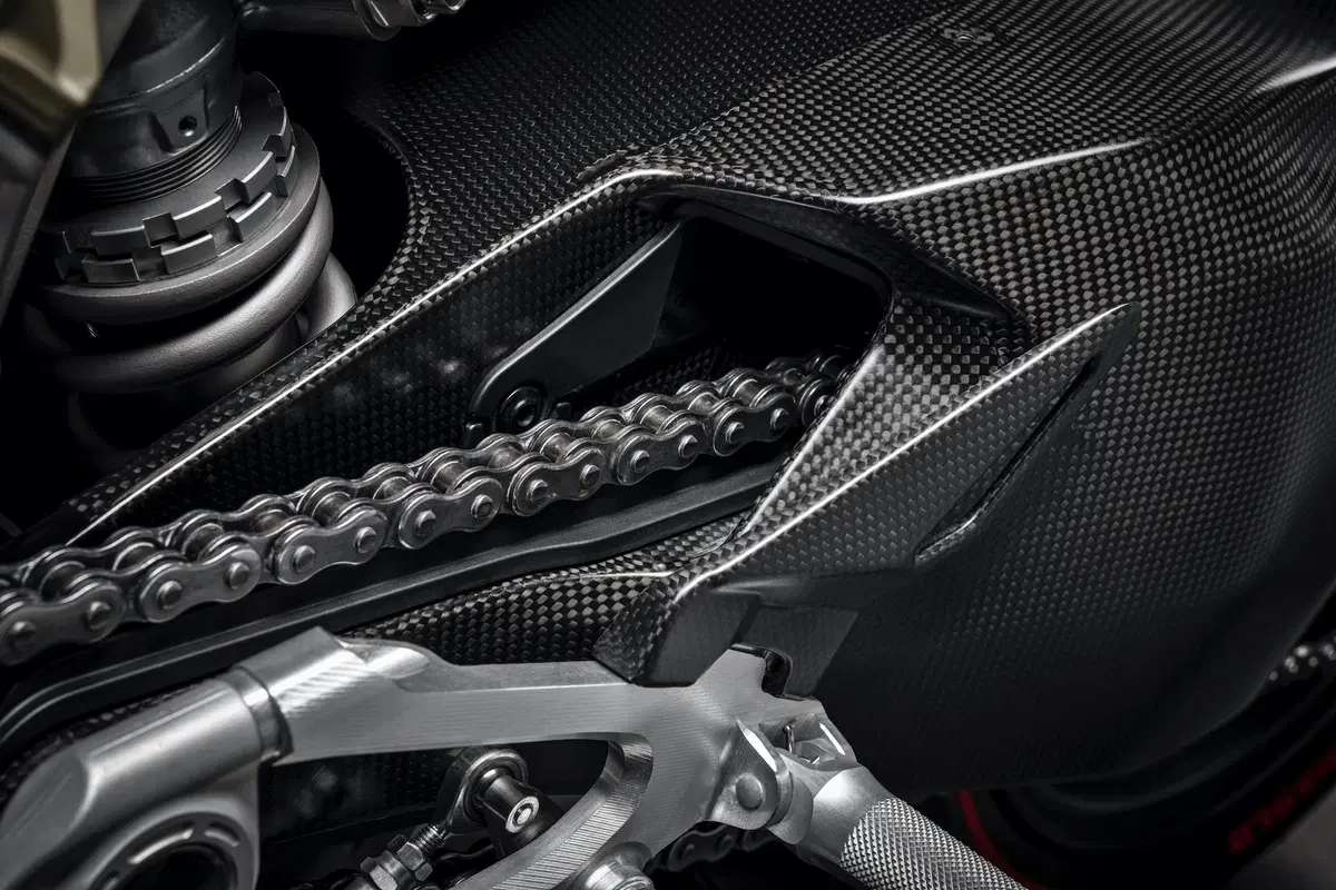 Ducati Superleggera V4. 234 cv, 152 kg e aerodinamica da GP (7)